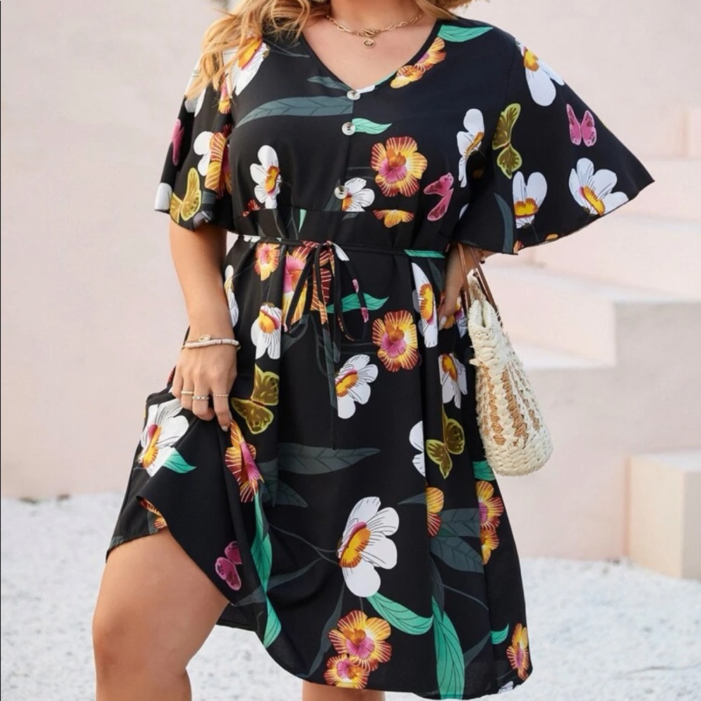 Plus size tropical floral print V neck belted dress - Picture 1 of 9